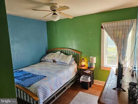 Bedroom - 105 E 3rd St, Seaford, DE 19973 photo 1 of 2