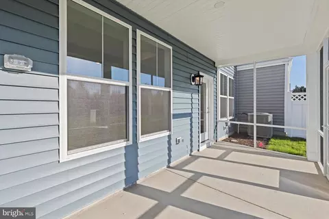 Exterior - 33 Browning Farm Blvd, Ocean View, DE 19970 photo 2 of 8