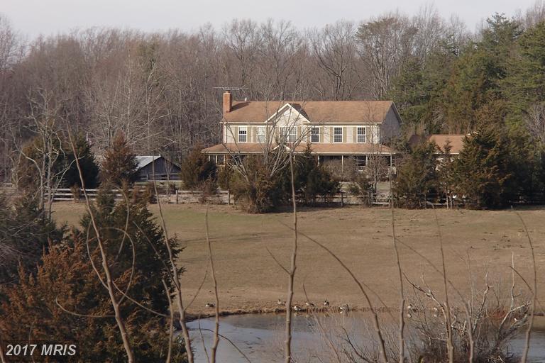 13186 Golden Dr, Sumerduck, VA 22742 photo 1