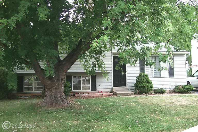 1835 Lawnview Dr, Frederick, MD 21702 photo 1