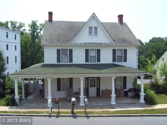 16 Walnut St, Middletown, MD 21769 photo 1