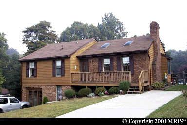 105 E St, Brunswick, MD 21716 photo 1