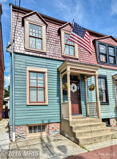 323 Bentz St N, Frederick, MD 21701 photo 1