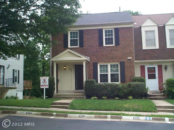 7308 Eggar Woods Ln, Springfield, VA 22153 photo 1