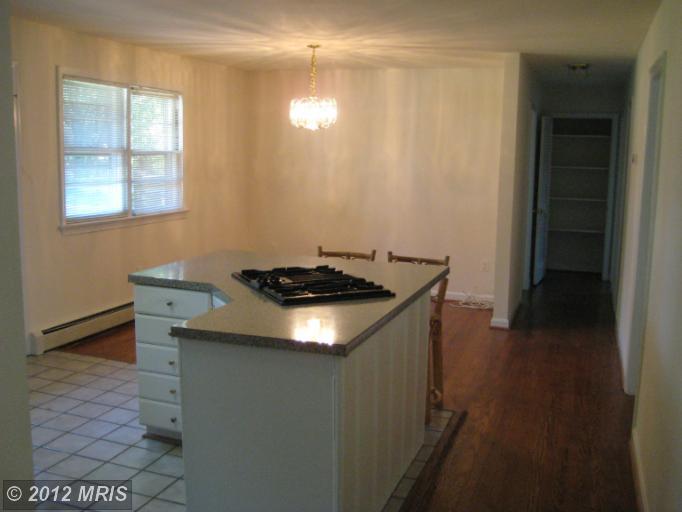8602 Lewinsville Rd, Mc Lean, VA 22102 photo 1