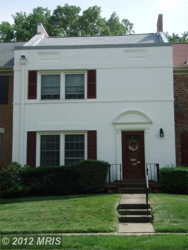 8337 Wickham Rd, Springfield, VA 22152 photo 1