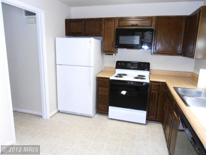 7920 Forest Path Way, Springfield, VA 22153 photo 1
