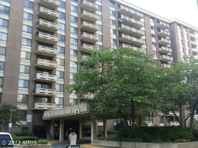 1808 Old Meadow Rd #211, Mc Lean, VA 22102 photo 1