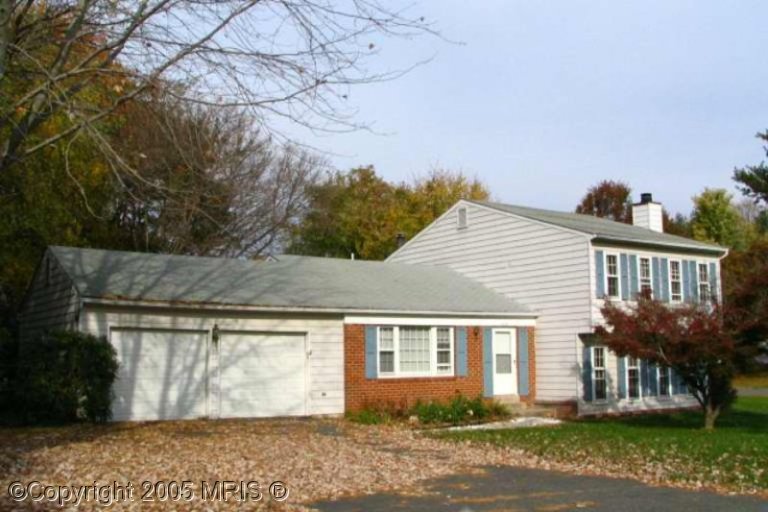 2306 Ballycairne Ct, Reston, VA 20191 photo 1