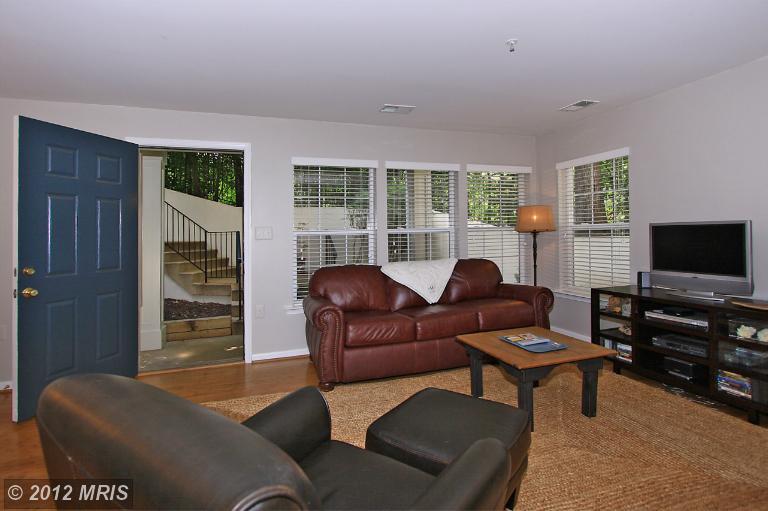 11400 Windleaf Ct #181a, Reston, VA 20194 photo 1