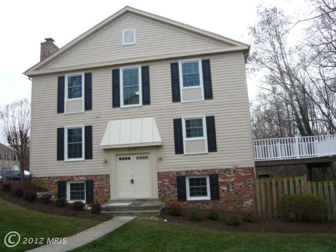 8020 Sleepy View Ln, Springfield, VA 22153 photo 1