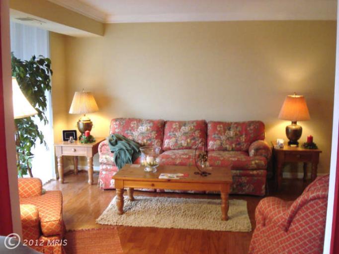 1808 Old Meadow Rd #307, Mc Lean, VA 22101 photo 1