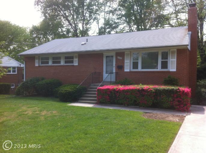 5326 Ravensworth Rd, Springfield, VA 22151 photo 1