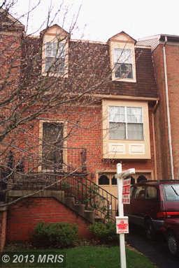 7833 Solomon Seal Dr, Springfield, VA 22152 photo 1