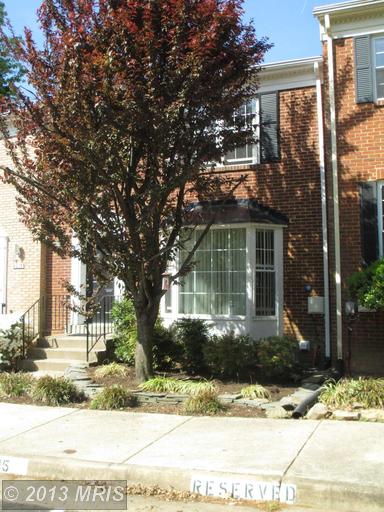 9015 Fox Grape Ln, Springfield, VA 22152 photo 1