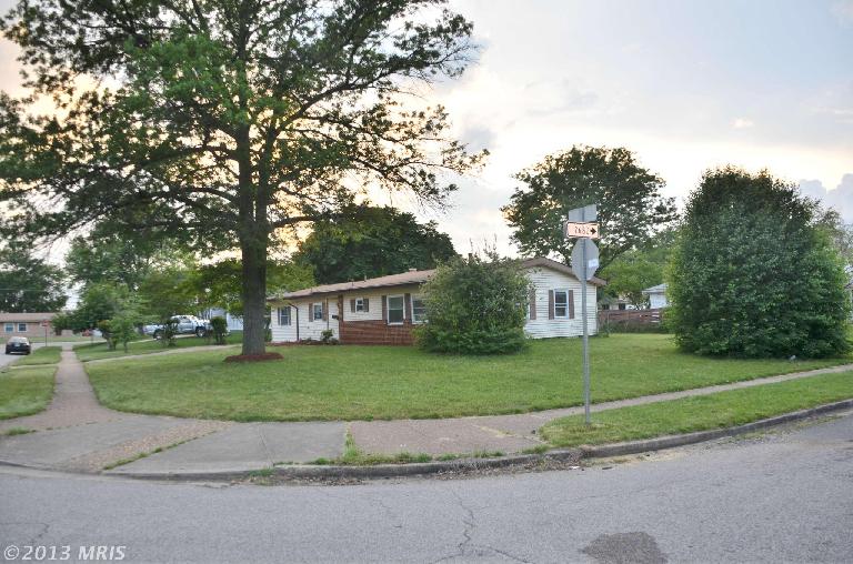 6616 Buckskin St, Springfield, VA 22150 photo 1