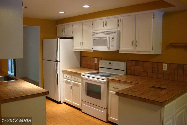 2171 Glencourse Ln, Reston, VA 20191 photo 1