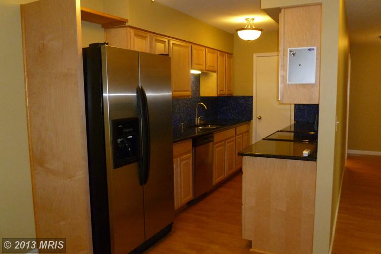 5811 Cambridge Dr #672, Springfield, VA 22152 photo 1