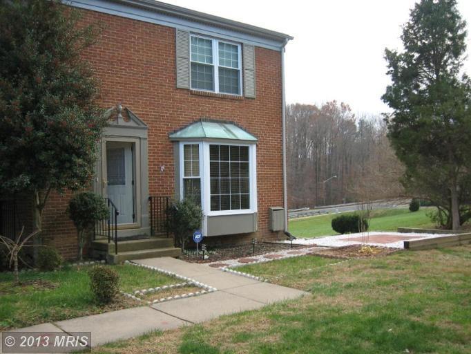 9015 Sweet Birch Ct, Springfield, VA 22152 photo 1