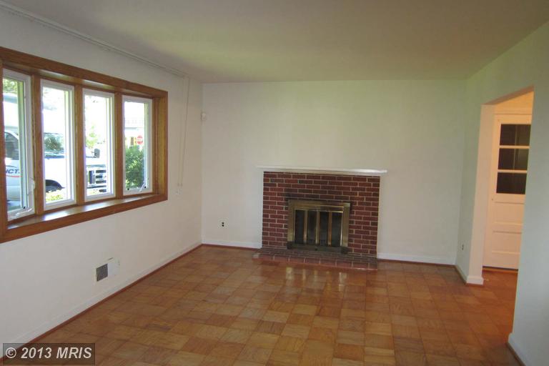 1230 Raymond Ave, Mc Lean, VA 22101 photo 1