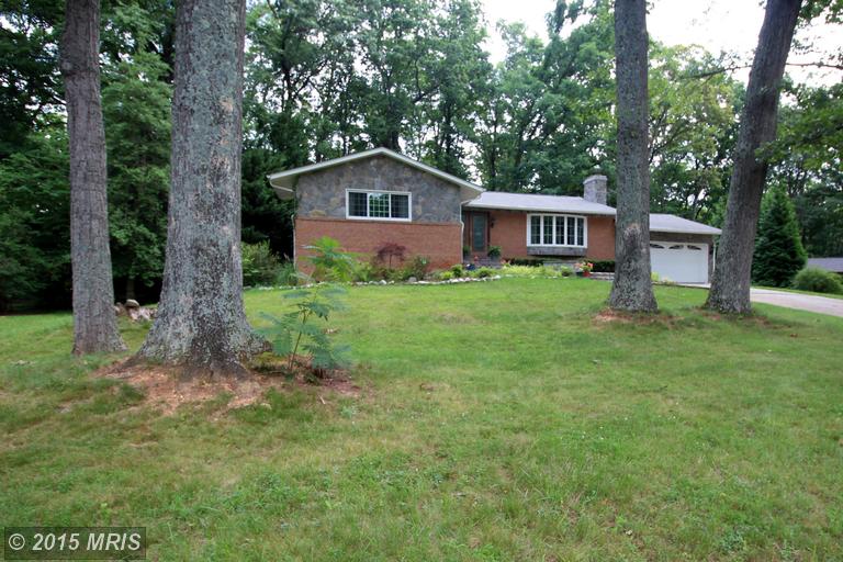 2403 Old Trace Ln, Reston, VA 20191 photo 1