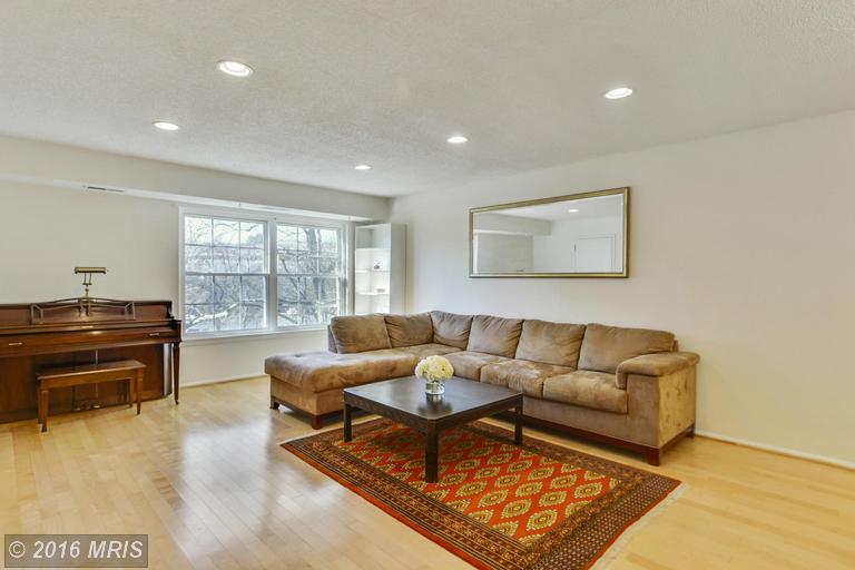 7661 Provincial Dr #315, Mc Lean, VA 22102 photo 1