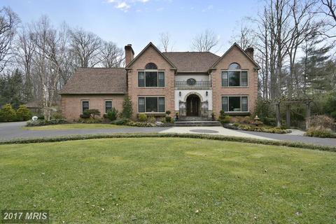 8007 Greenwich Woods Dr, Mclean, VA 22102 photo 1