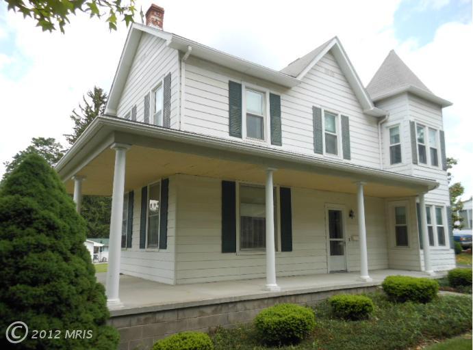 115 N Bolton St N, Romney, WV 26757 photo 1