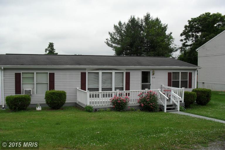 312 Twelfth Ave E, Ranson, WV 25438 photo 1