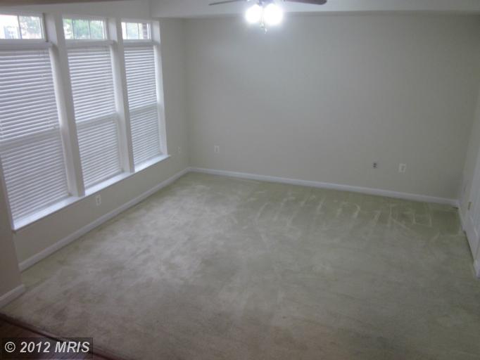 44295 Pawnee Ter, Ashburn, VA 20147 photo 1