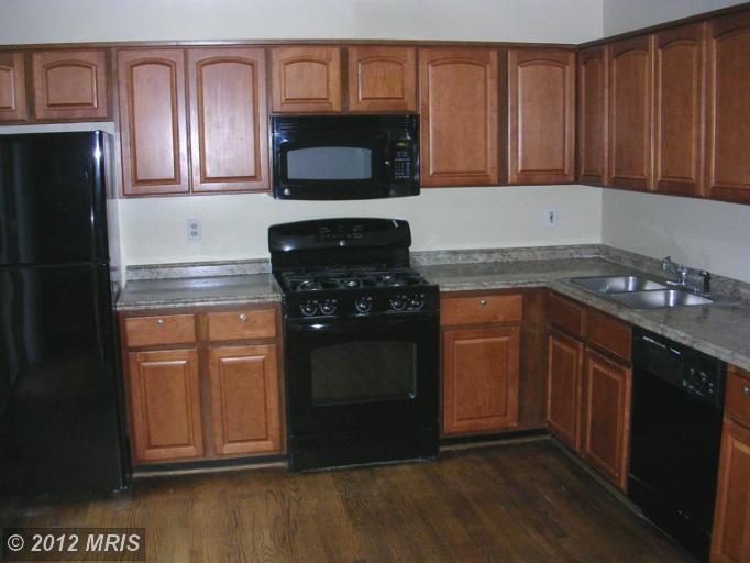 44085 Gala Cir, Ashburn, VA 20147 photo 1