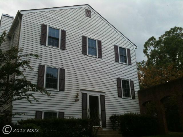 1067 Temple Ct, Sterling, VA 20164 photo 1