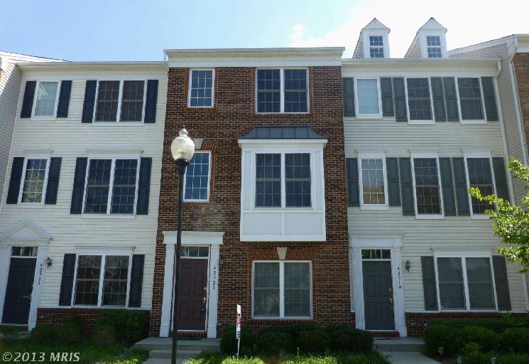 42921 Mccomas Ter, Chantilly, VA 20152 photo 1