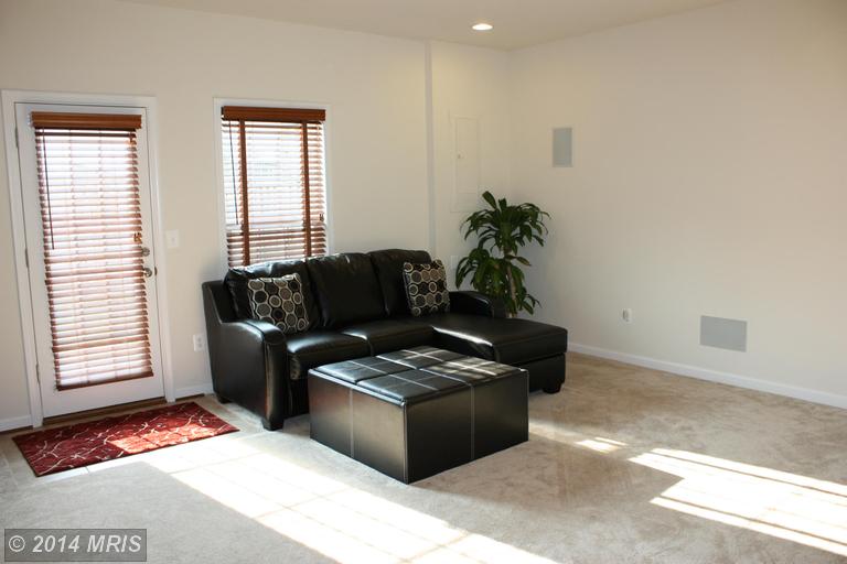 42500 Patrick Wayne Sq, Ashburn, VA 20148 photo 1
