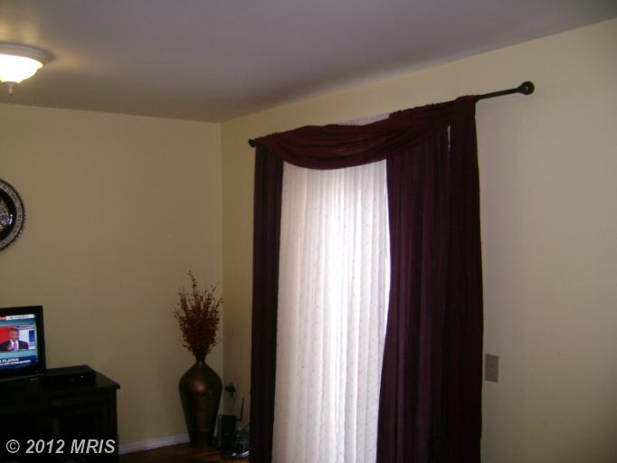 1727 Featherwood St, Silver Spring, MD 20904 photo 1