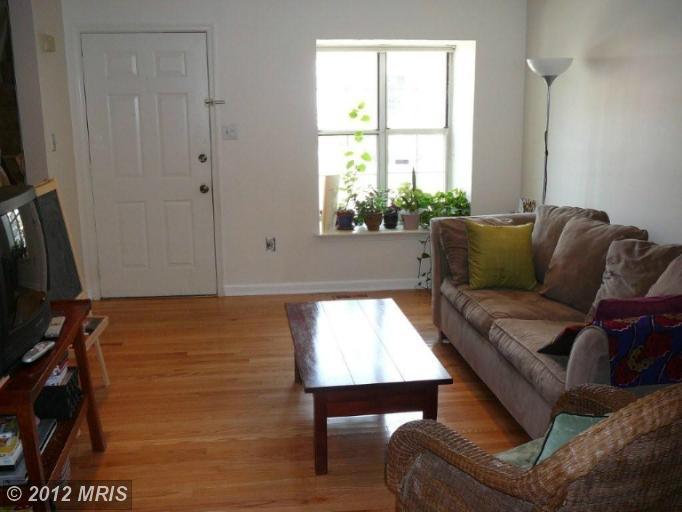 9067 Pickwick Village Ter, Silver Spring, MD 20901 photo 1