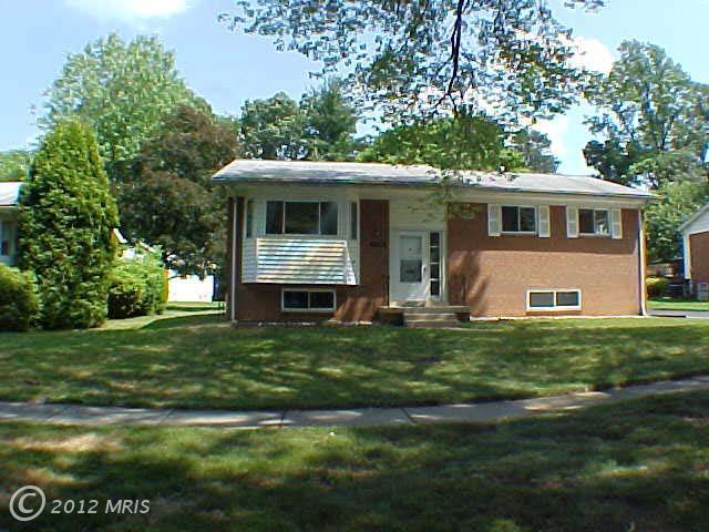 11205 Markwood Dr, Silver Spring, MD 20902 photo 1