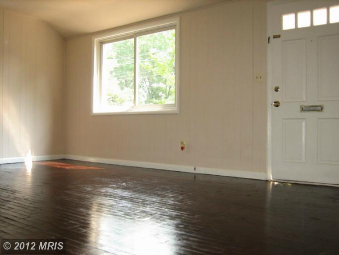 2915 Weisman Rd, Silver Spring, MD 20902 photo 1