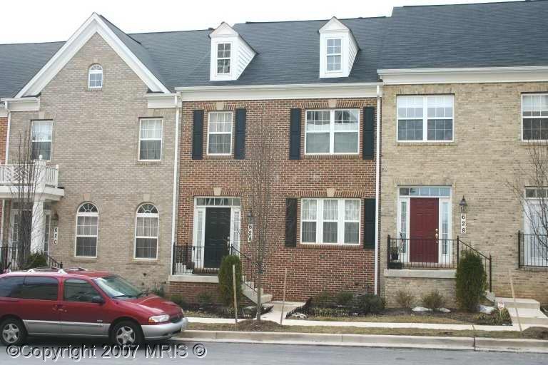 624 Cedar Spring St, Gaithersburg, MD 20877 photo 1