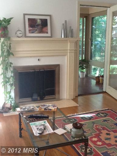 2 Elwyn Ct, Silver Spring, MD 20910 photo 1