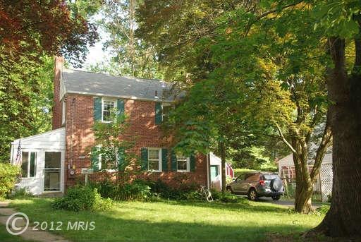 1608 S Springwood Dr, Silver Spring, MD 20910 photo 1