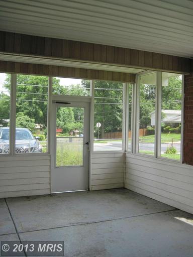 900 Belgrade Rd, Silver Spring, MD 20902 photo 1