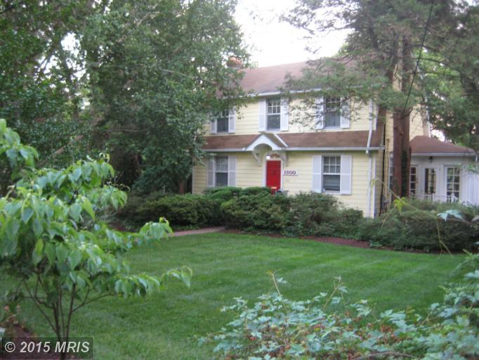1300 Noyes Dr, Silver Spring, MD 20910 photo 1