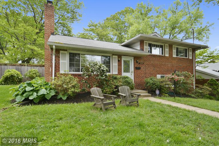 10207 Conover Dr, Silver Spring, MD 20902 photo 1