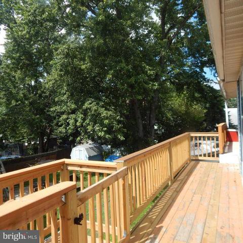 1116 Hotel Dr, Pasadena, MD 21122 photo 5