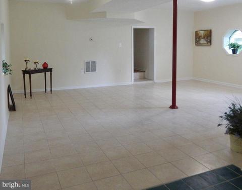 1116 Hotel Dr, Pasadena, MD 21122 photo 8
