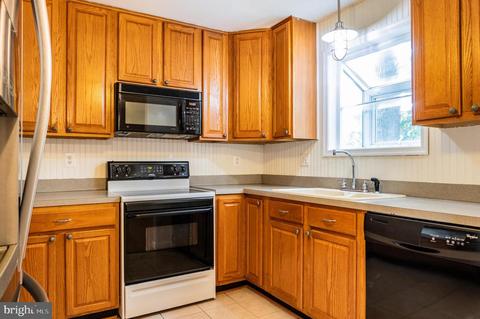 1807 Keymar Rd, Edgewater, MD 21037 photo 4
