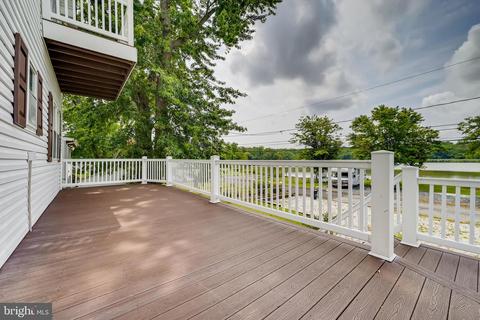 7641 Bay St, Pasadena, MD 21122 photo 7