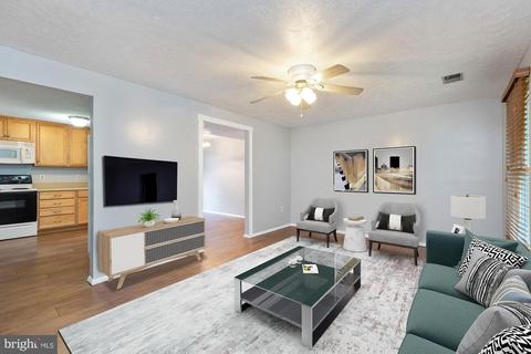 8095 Castle Rock Ct, Pasadena, MD 21122 photo 7