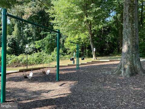 8095 Castle Rock Ct, Pasadena, MD 21122 photo 42